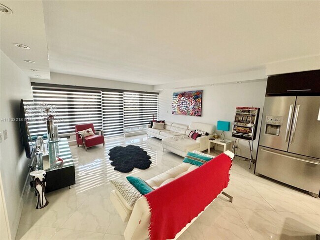 Building Photo - 4100 Galt Ocean Dr