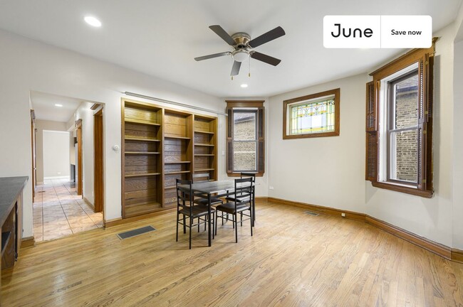 Photo - 1521 N Springfield Ave Apartment