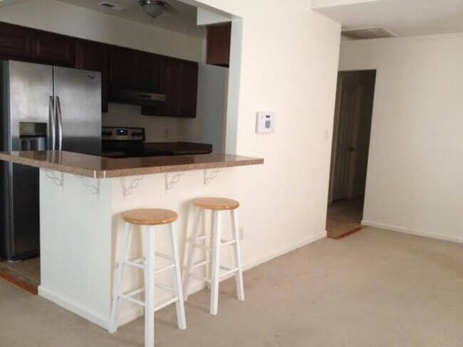 Foto del edificio - 4641 Stonebridge Lane