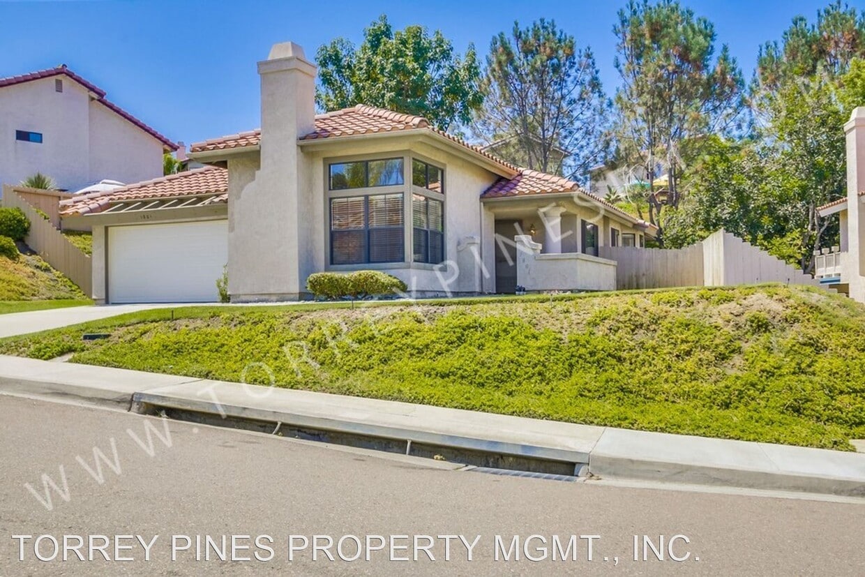 3 br, 2 bath House 1801 Avenida La Posta House for Rent in