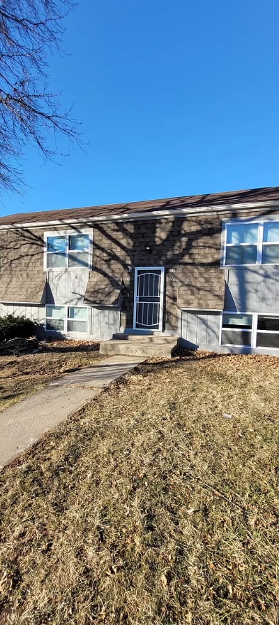 Building Photo - 744 N 70th St