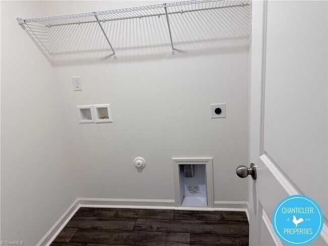 Foto del edificio - 5148 Reedy Fork School Rd