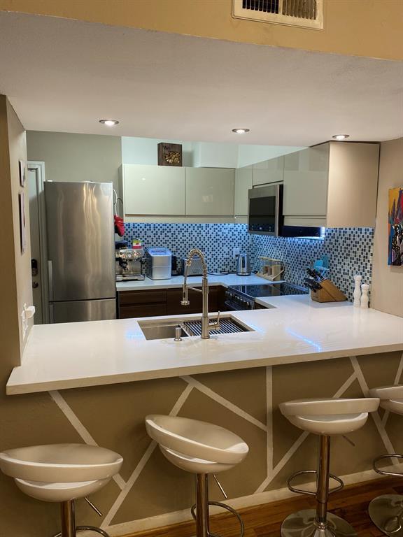 Foto del edificio - 909 Silber Rd