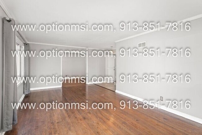 Foto del edificio - 1/2 month free if moved in by December 22n...