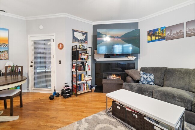 Foto del edificio - 2849 N Southport Ave