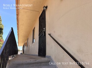 Building Photo - 3348 Santa Fe Ave