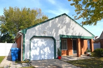 Building Photo - 1504 Glenmont Ct