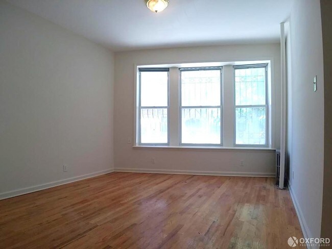 Building Photo - 5 East 21st Street