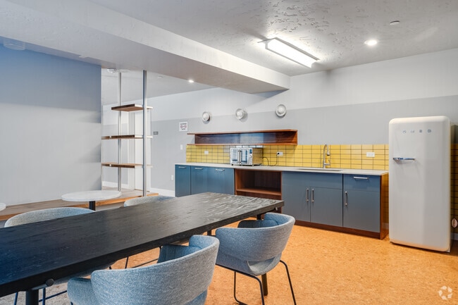 Clubhouse - The B Side Apartments