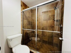 Building Photo - 6944 SW 39th St