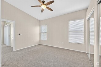 Building Photo - 2305 W Horizon Ridge Pkwy