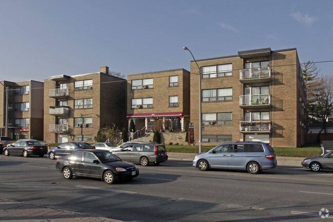 Building Photo - Lynn Laird Apartments