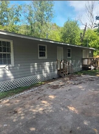 Building Photo - 13703 Segrest Dr