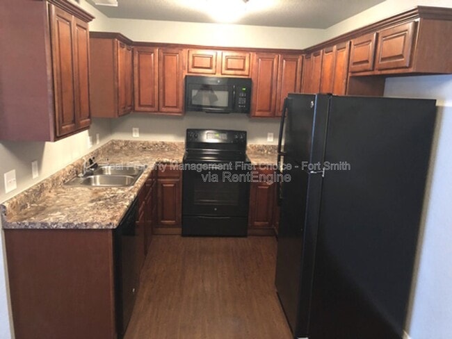 Building Photo - 2020 Ingalls Ln