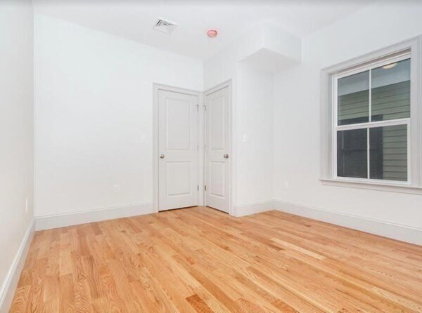 Building Photo - 51 A River St