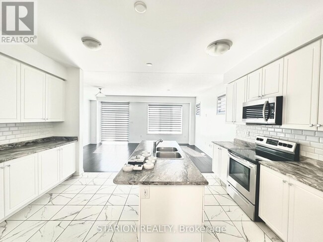 Building Photo - 50 Lise Ln