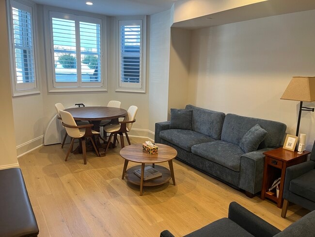 Foto del edificio - 1335 11th St NW