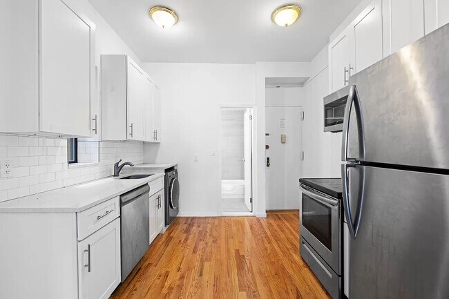 Building Photo - 406 West 48th Street