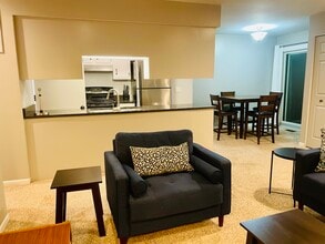 Building Photo - 1734 Valleywood Ct