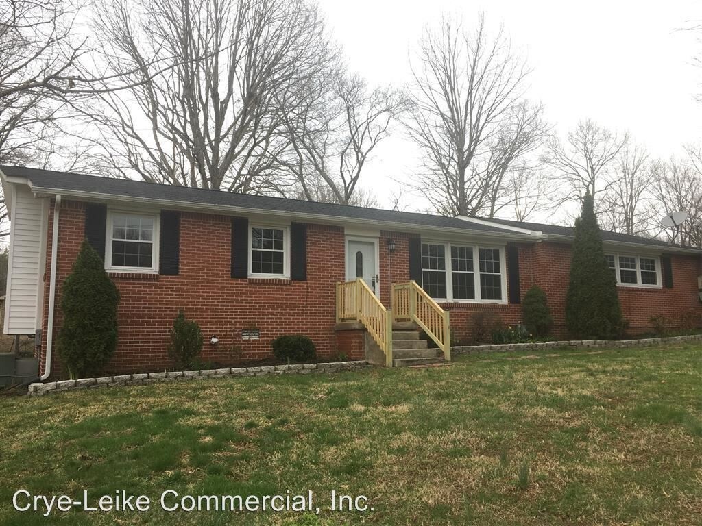 Foto principal - 1011 Lone Pine Rd