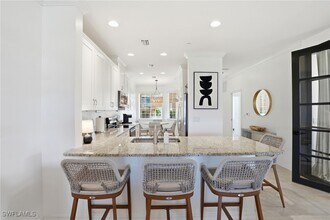 Building Photo - 9374 Pocida Ct