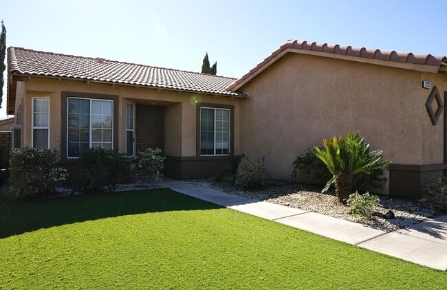 Foto del edificio - 82381 Grant Dr