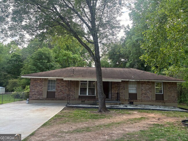 Foto del edificio - 8145 Attleboro Dr
