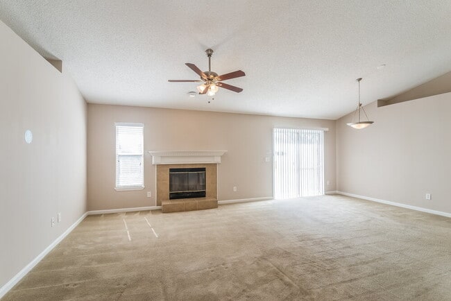 Building Photo - 13240 Milhouse Way