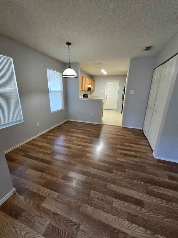 Foto del edificio - 10271 Peterson Rd