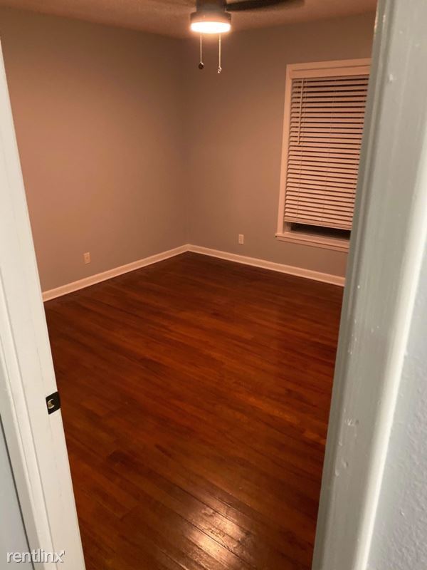 Building Photo - 4 br, 2 bath House - 1306 High School Dr