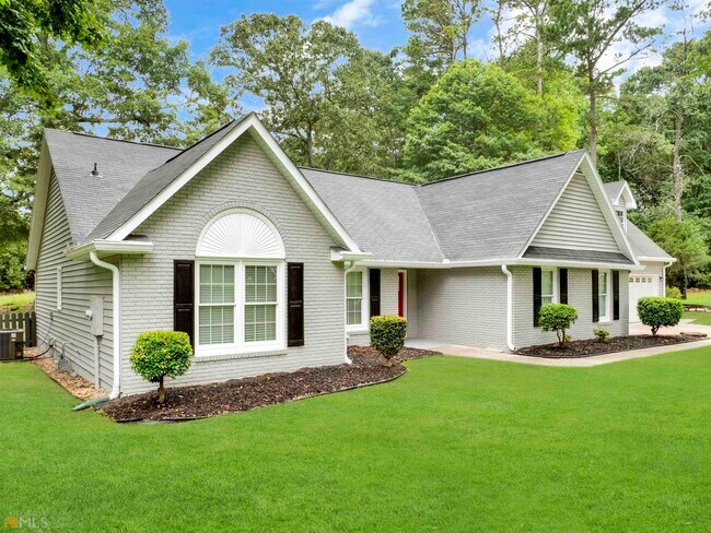 Foto del edificio - 85 Lakeview Ln