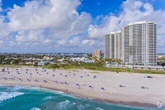 Building Photo - 2700 N Ocean Dr