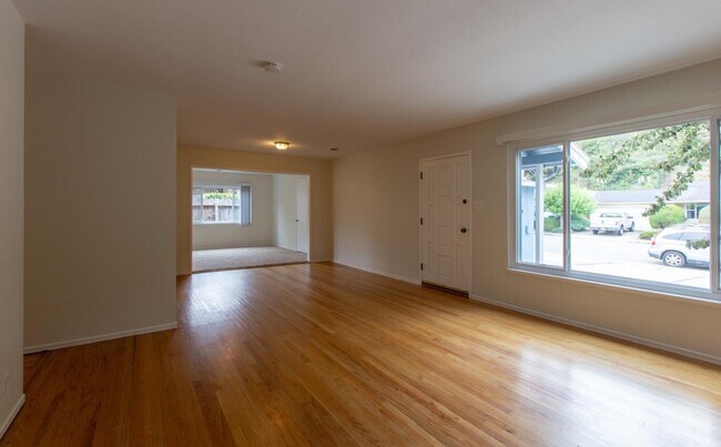 Foto del edificio - 1651 Rosita Rd