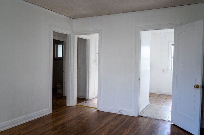 Photo - 1720 W Gage Ave Apartment