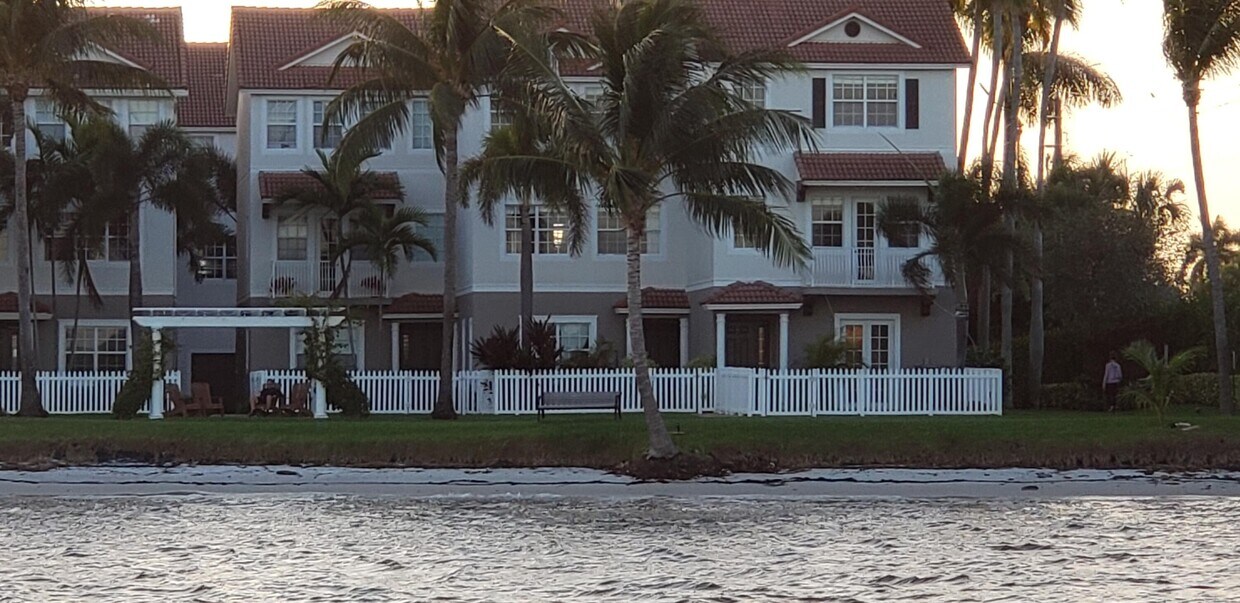 153 Ocean Cay Way, Hypoluxo, FL 33462 Townhome Rentals in Hypoluxo FL