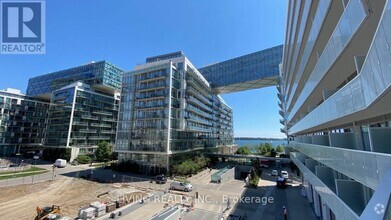 Building Photo - 15-315 Queens Quay E