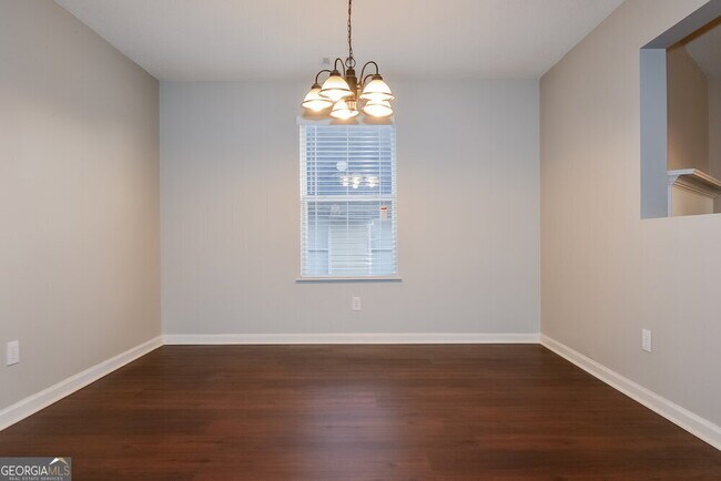 Building Photo - 1122 St Phillips Ct