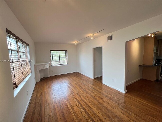 Foto del edificio - 1535 Meridian Ave