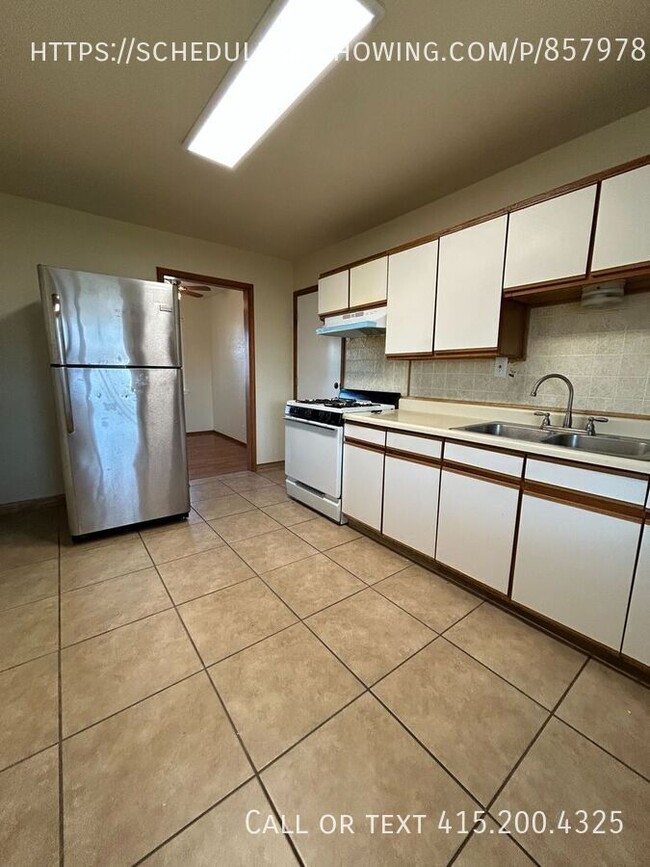 Building Photo - Charming Newly Remodeled Home in the Heart...