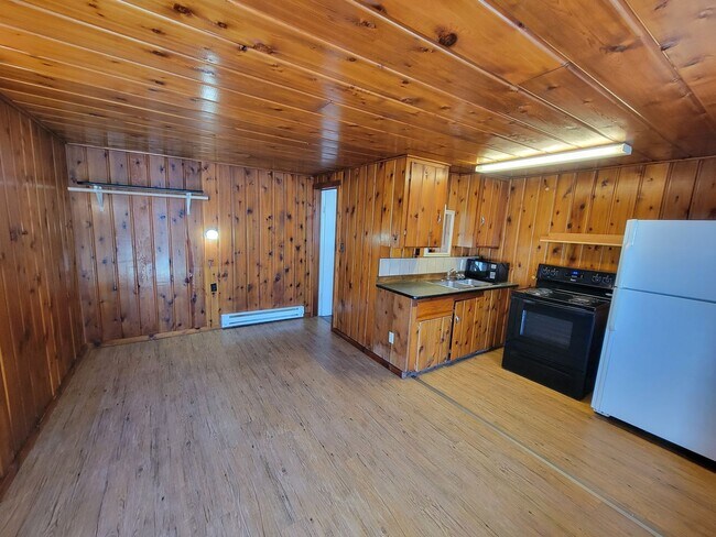 Building Photo - Lakeview Apartments