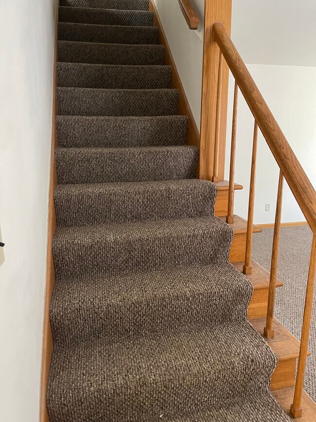 Foto del edificio - 323 Kenridge Rd