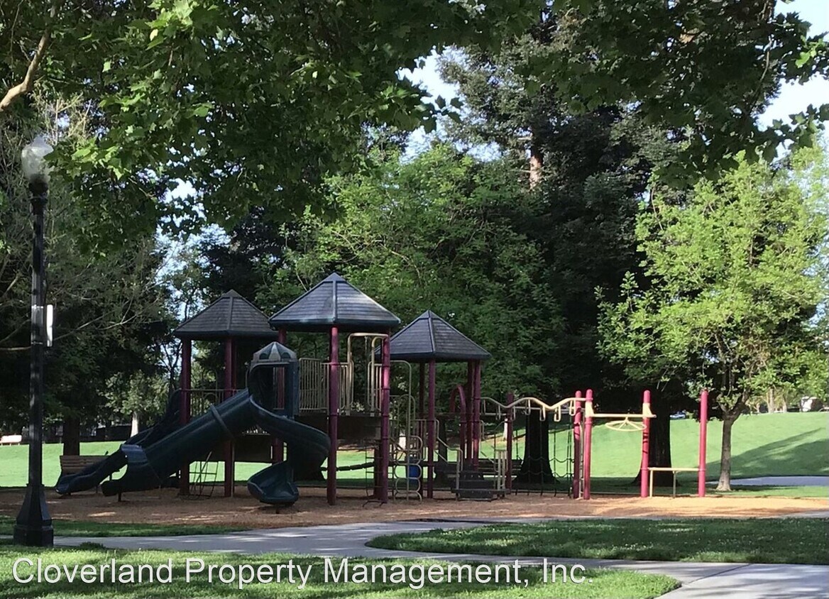 Foto del edificio - 3 br, 2 bath House - 324 Treecrest Circle