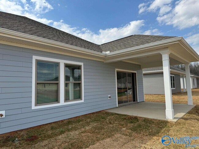 Foto del edificio - 12660 Whitcomb Cir