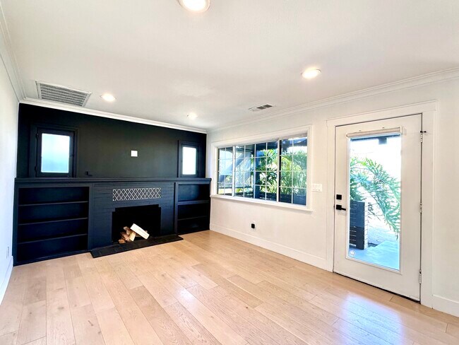 Foto del edificio - 4336 Toland Way