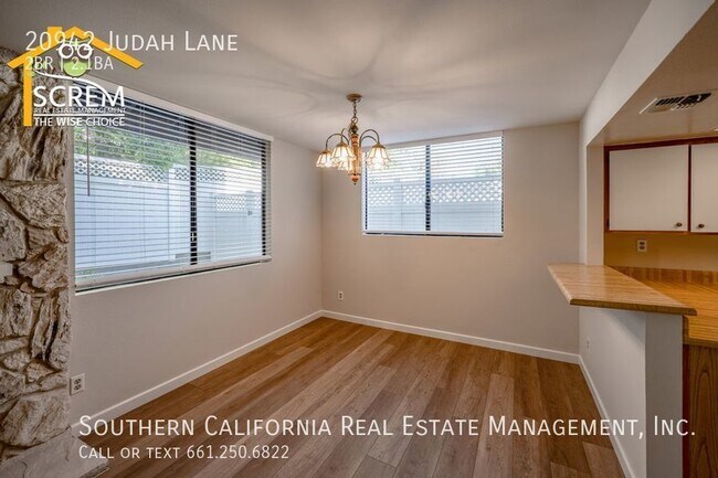 Foto del edificio - Two Bedroom Townhouse with a Loft in Newhall