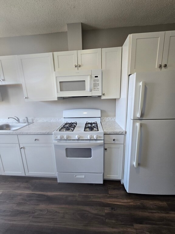 Building Photo - 65 Shepard St