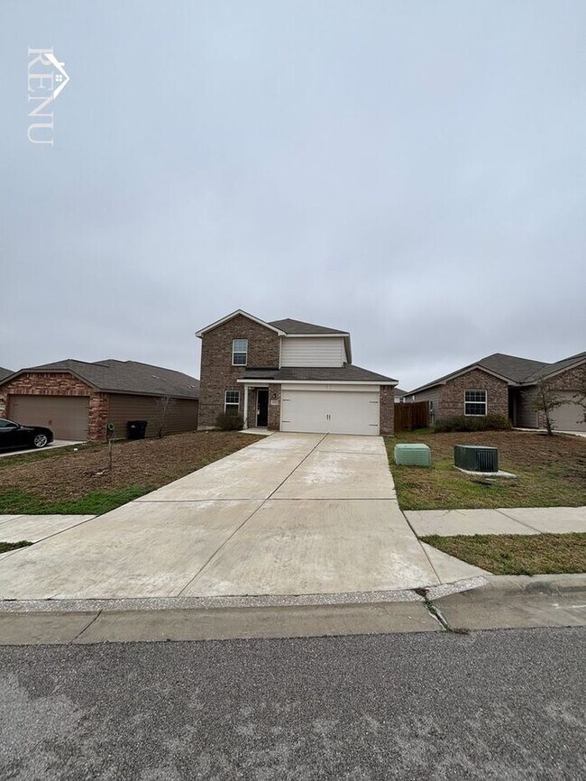 Foto del edificio - Now Available!