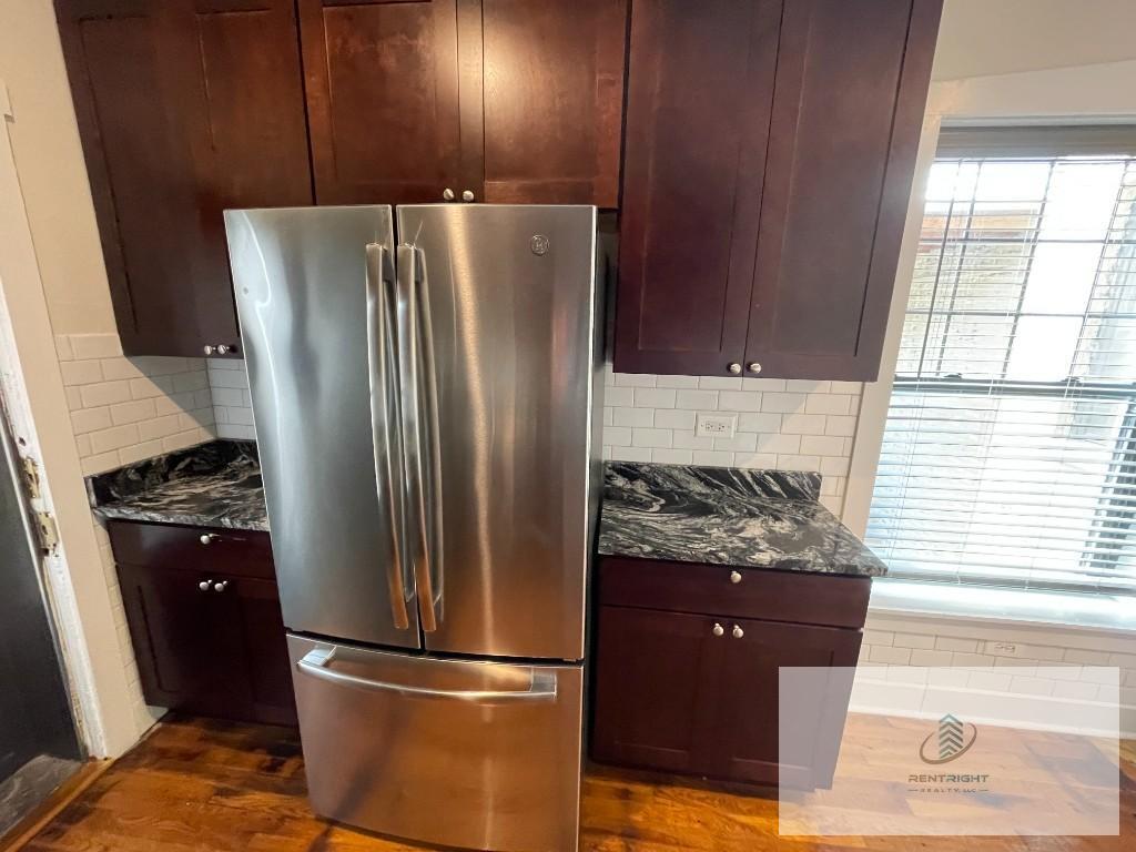 Foto principal - 845 W Agatite Ave