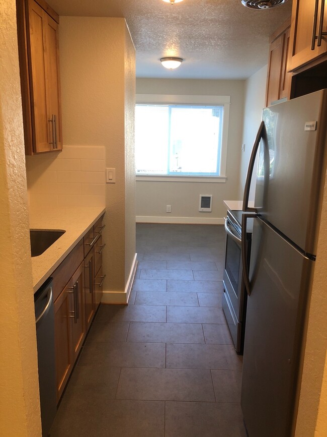 Foto del edificio - Prime Location! Close to OHSU Modern Remod...