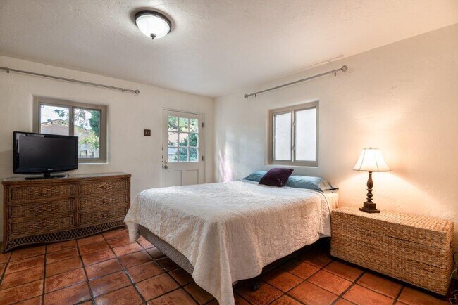 Foto del edificio - 3506 Kathryn Ave SE